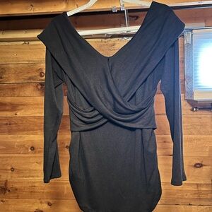 Isabel Maternity Black Long Sleeve Cross
Front Top Size Medium
